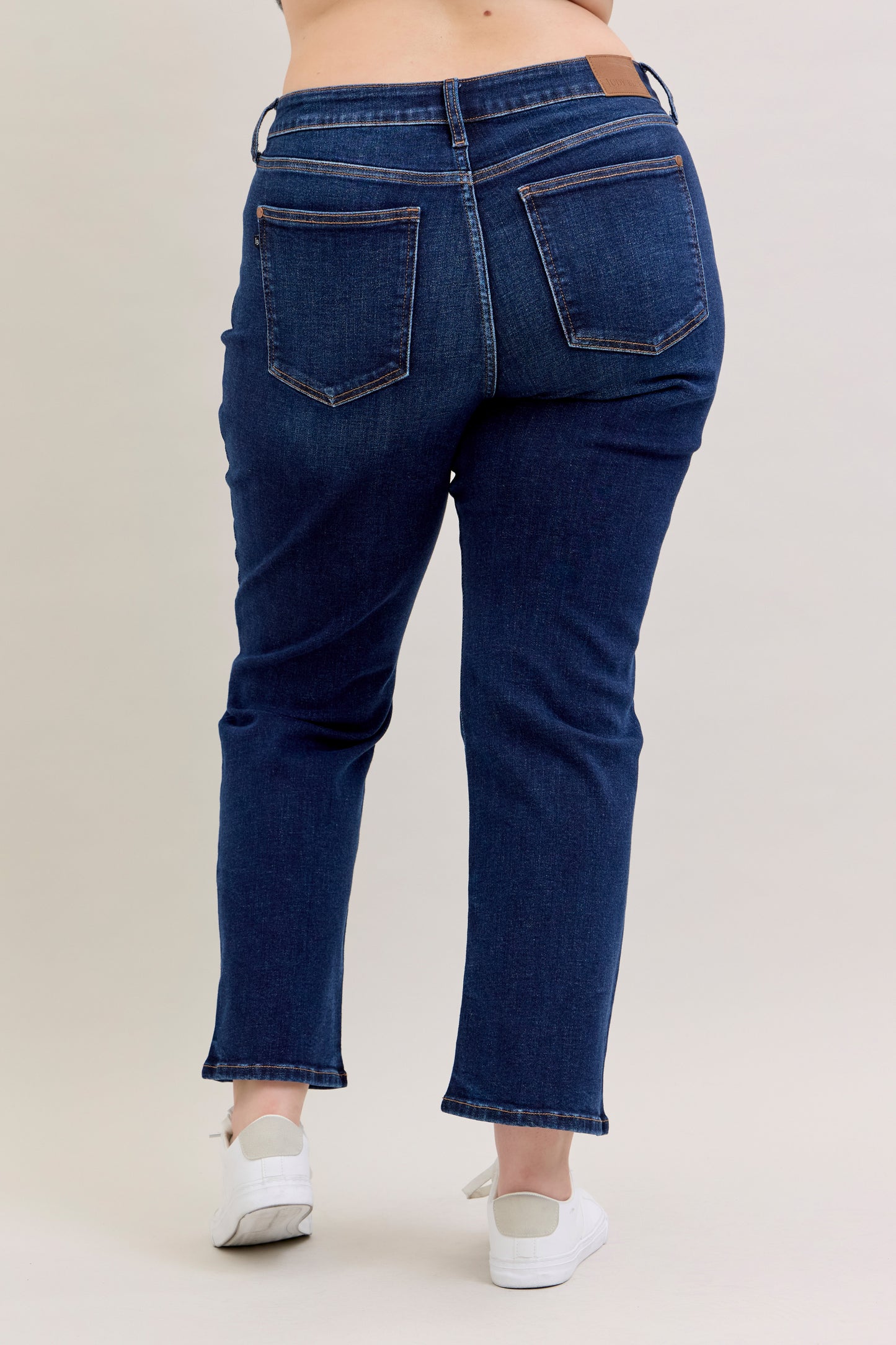 Judy Blue Jeans Straight Fit Short Length