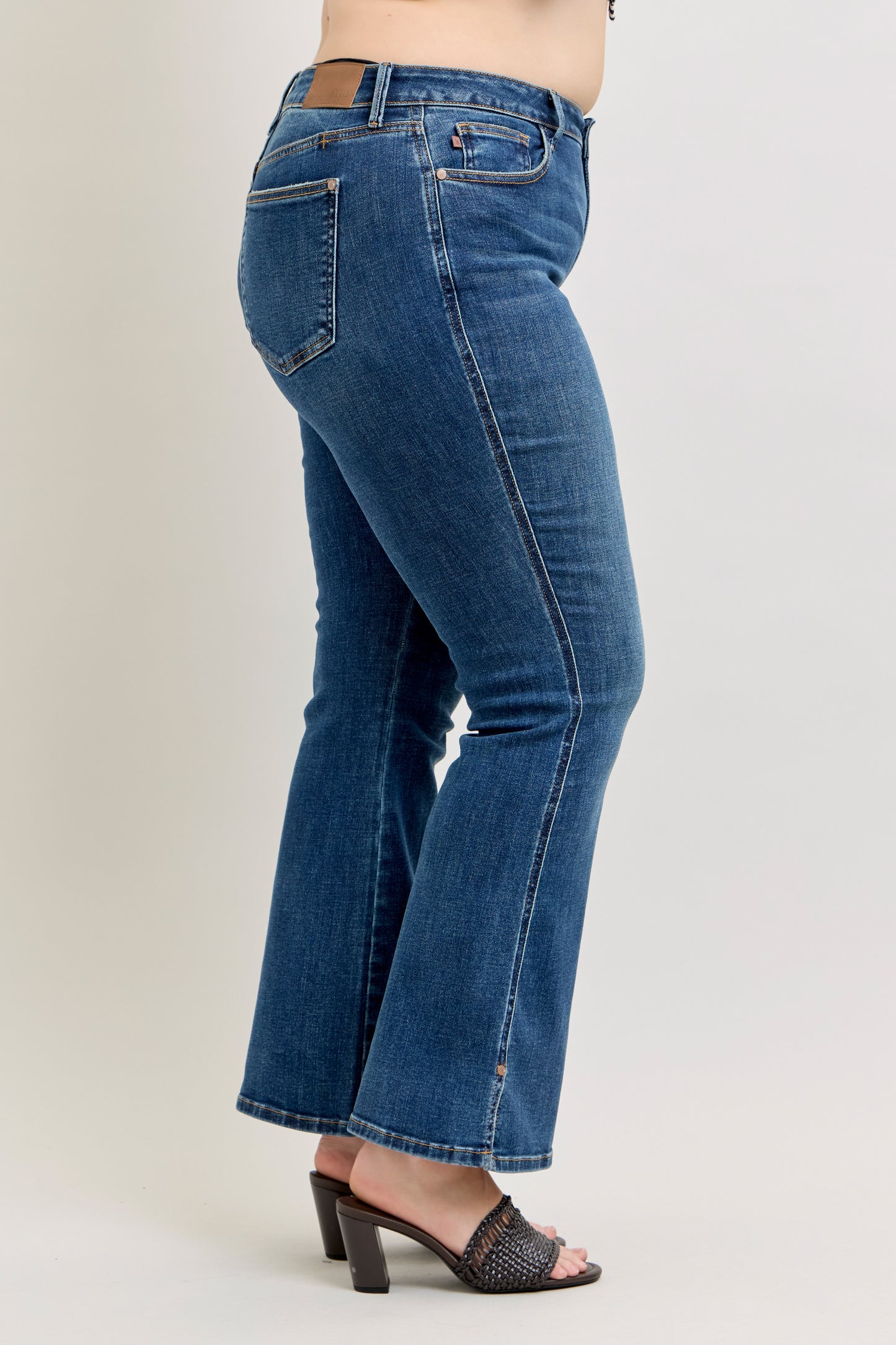 Judy Blue MR Bootcut w/Cell Phone Back Pkt & Slit