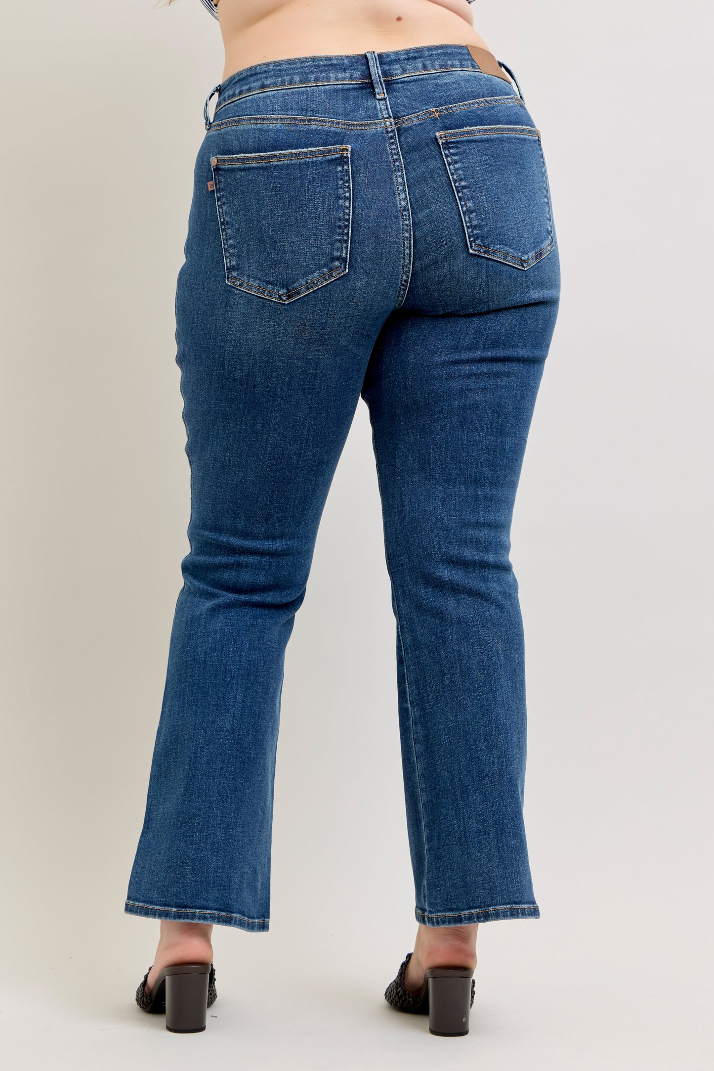 Judy Blue MR Bootcut w/Cell Phone Back Pkt & Slit