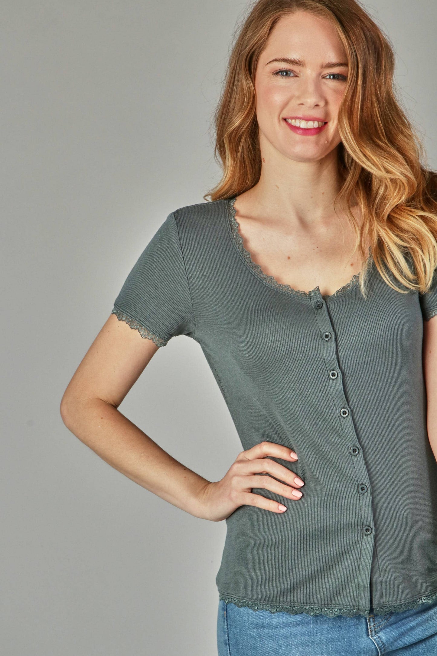 Solid rib button top with dtm edge lace- plus (P17893-PLUS)