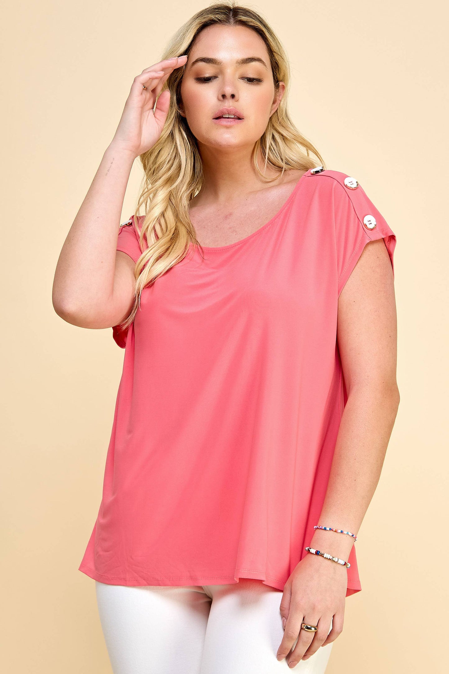 PLUS SIZE SHORSLEEVE TOP WITH BUTTONS SHOULDERS