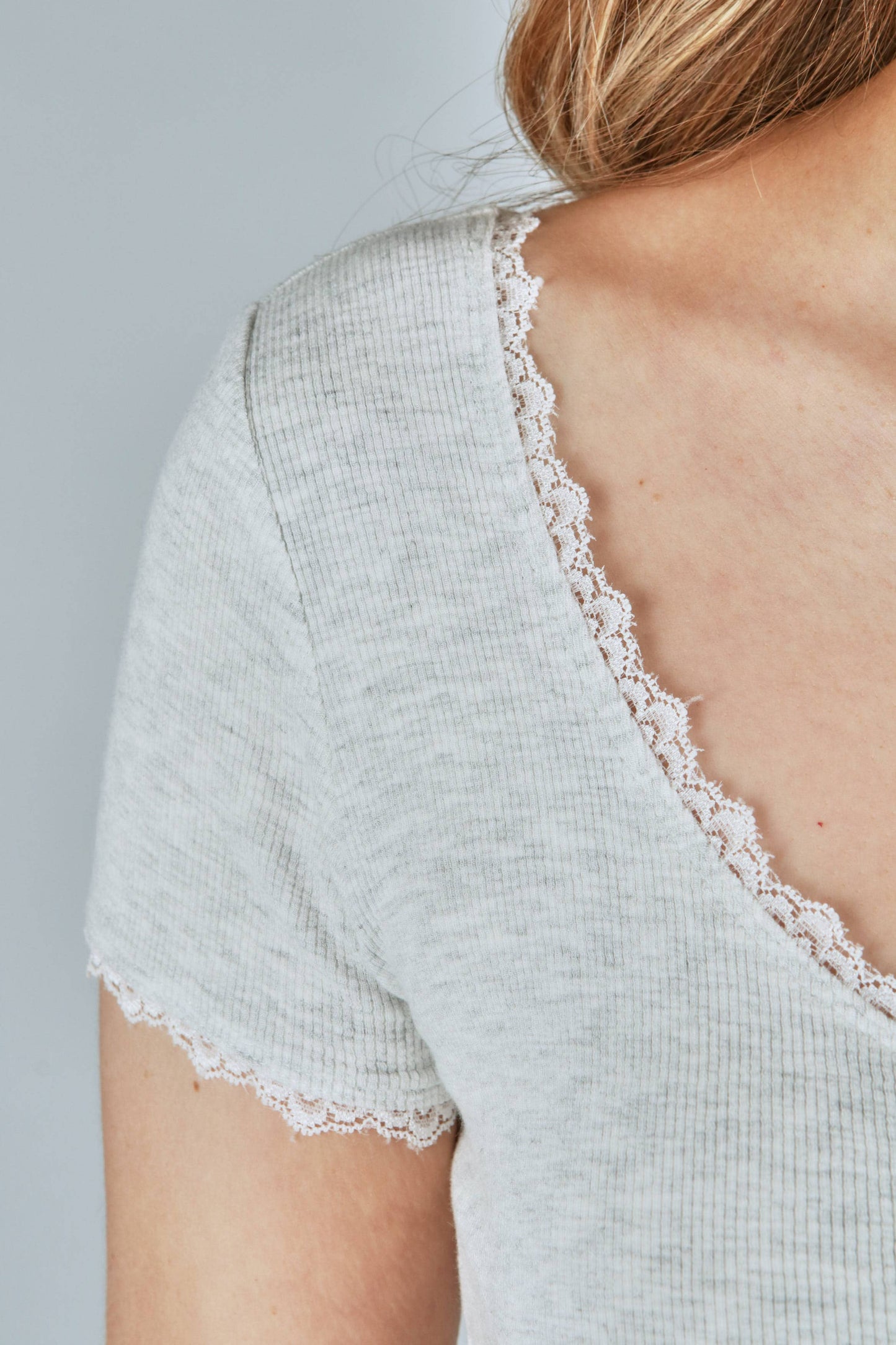 Solid rib button top with dtm edge lace- plus (P17893-PLUS)