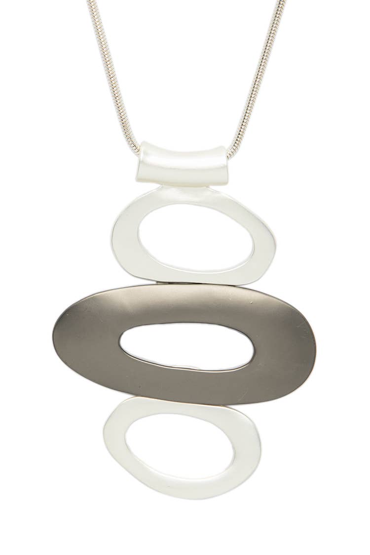 Blush Metal Organic Oval Pendant Necklace