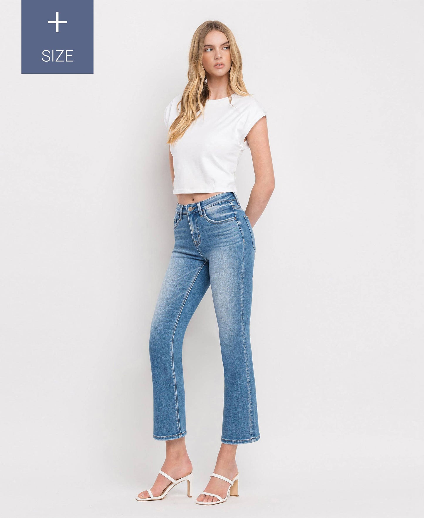 PLUS SIZE TUMMY CONTROL MID RISE CROP FLARE JEANS LV1357-P