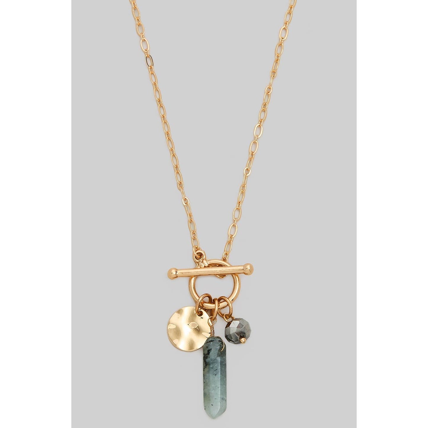 CHAIN NECKLACE WITH DANGLING CHARMS PENDANT