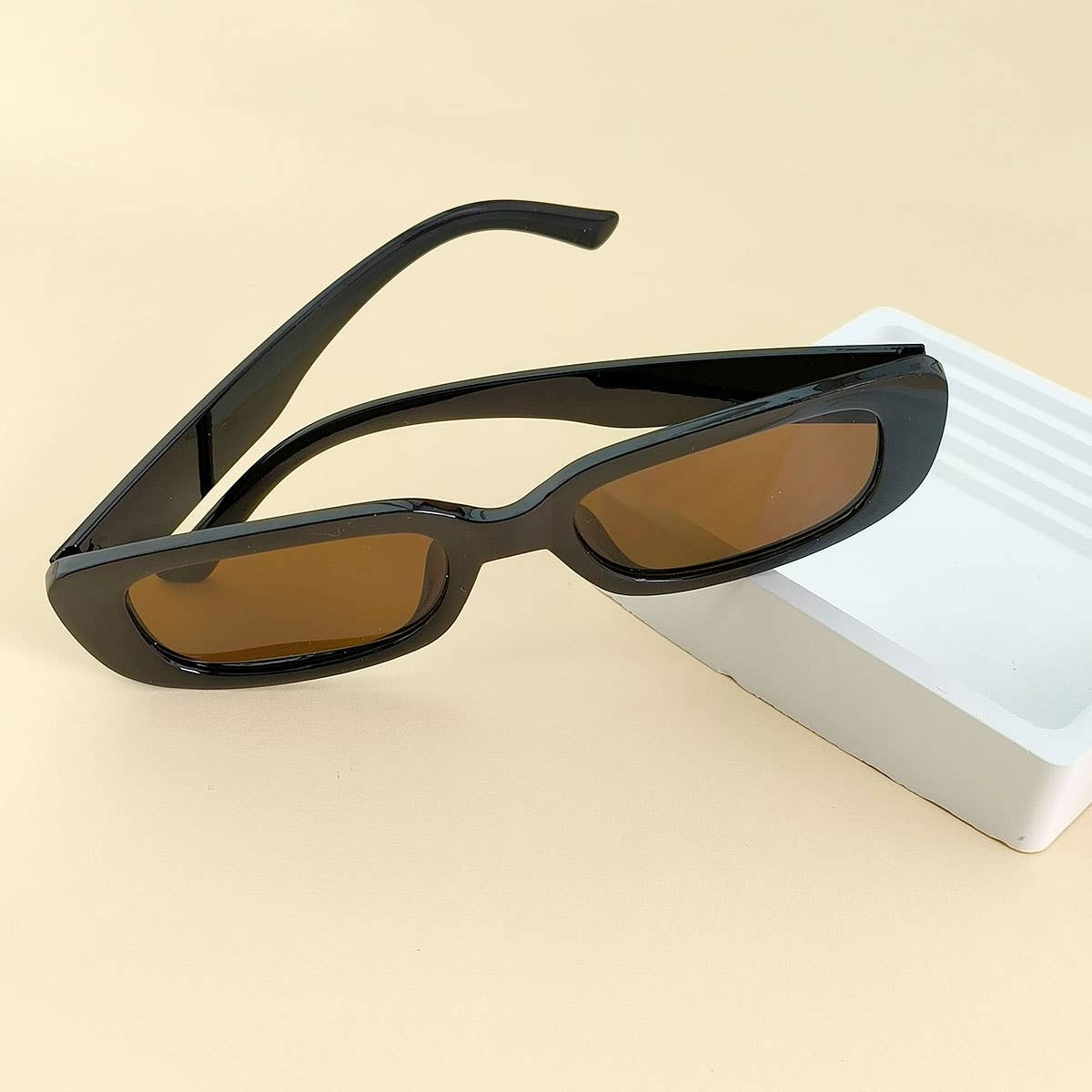 Trendy Small Square Sunglasses for Women, UV400_CWASG0071