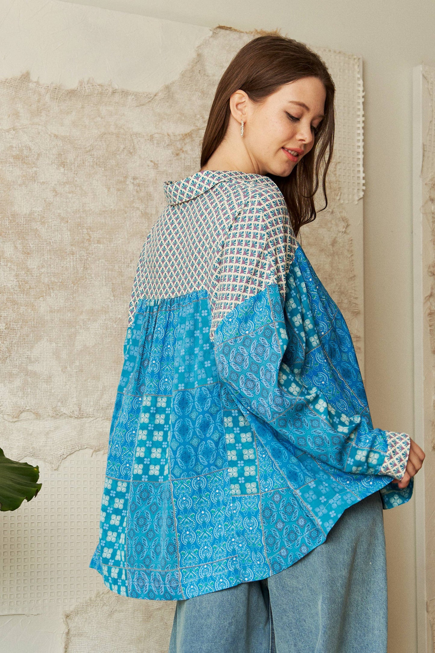 PLUS GEO MIXED BUTTON FRONT SLOUCHY RELAXED TOP