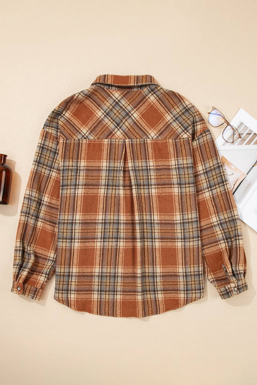Plus Size Plaid Flap Pocket Buttoned Shacket