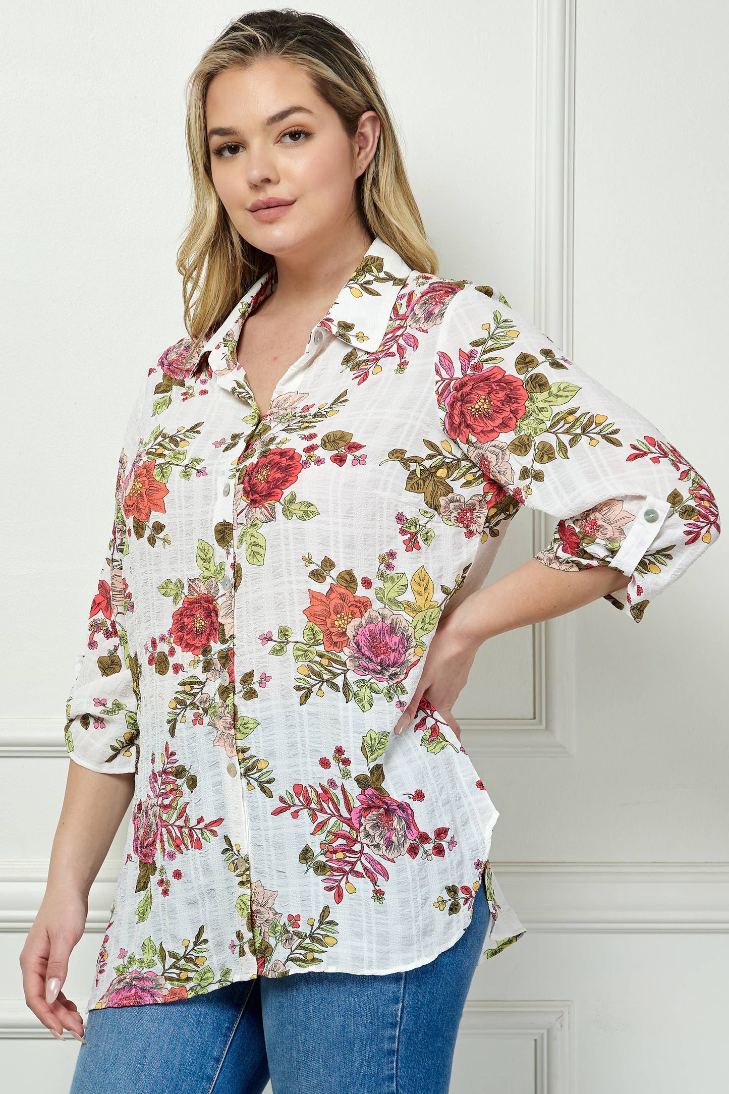 PLUS SIZE BUTTON DOWN BLOUSE