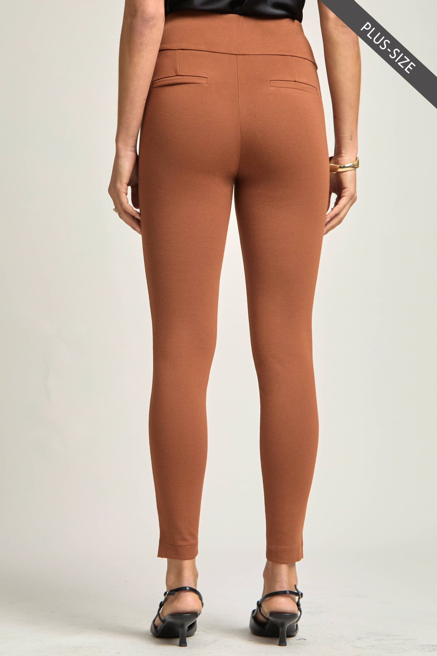 PLUS SIZE Magic High Waisted 28" Skinny Pants