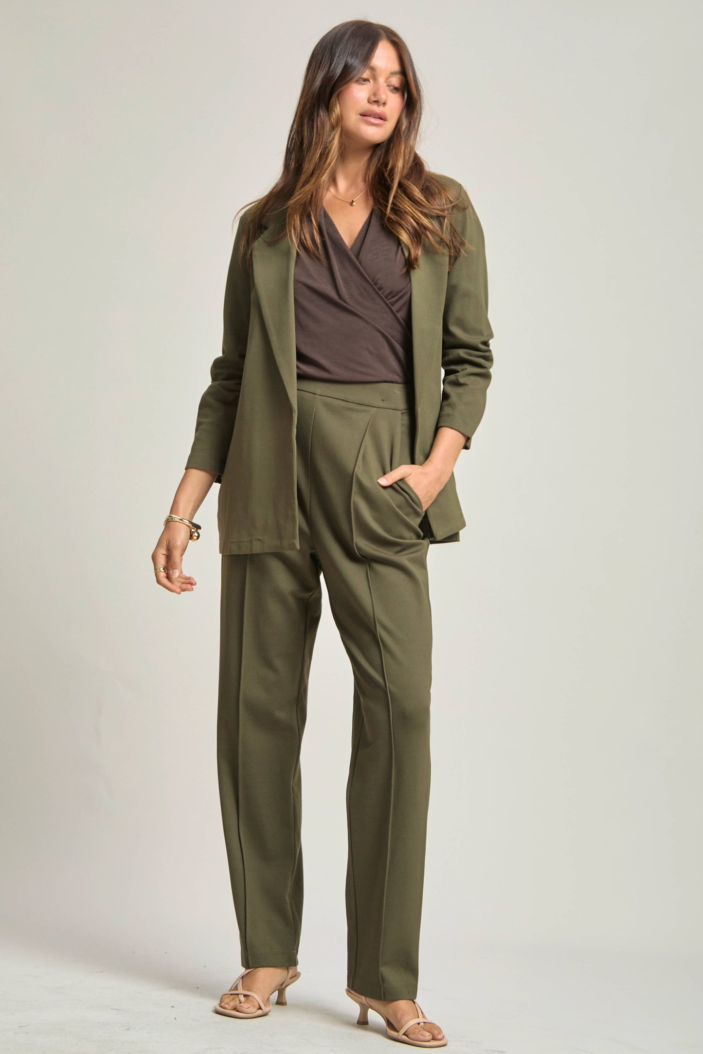 PLUS SIZE Magic 3/4 Sleeve Blazer