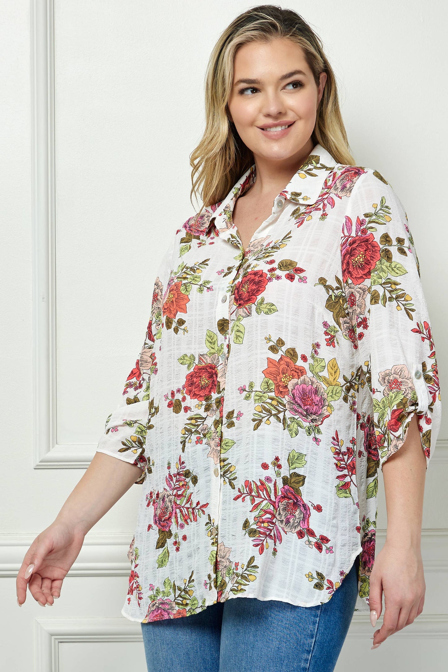 PLUS SIZE BUTTON DOWN BLOUSE
