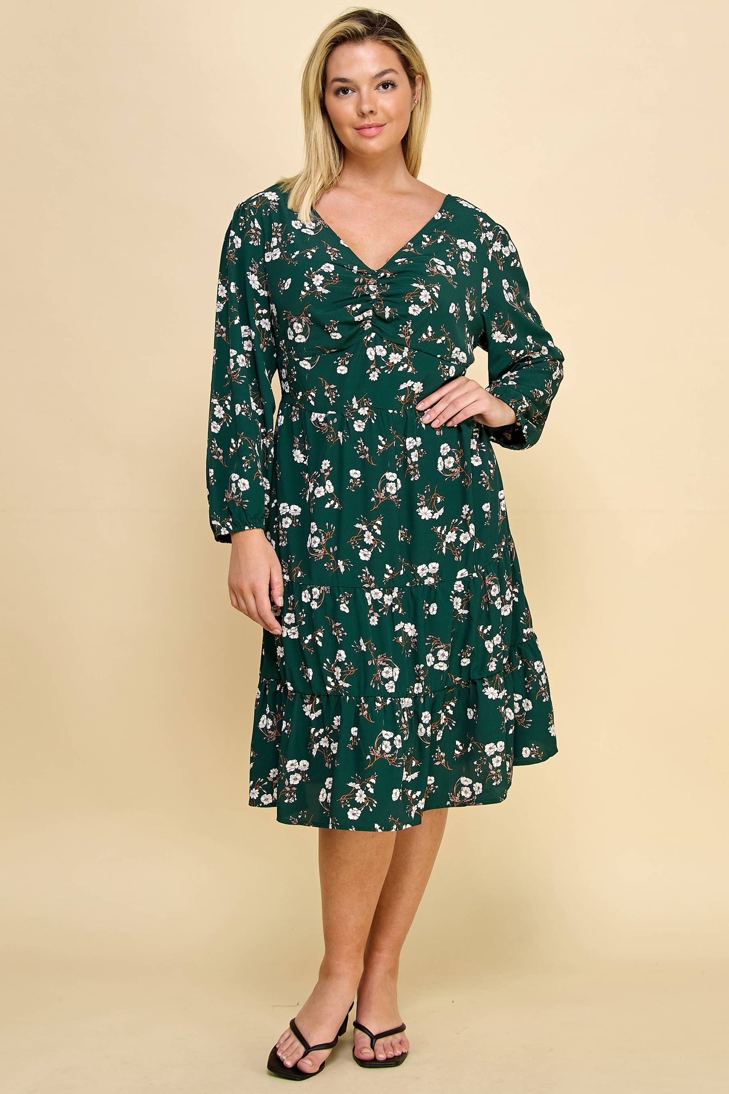PLUS SIZE RUFFLED FLORAL FIT & FLARE MIDI DRESS A521354B59X