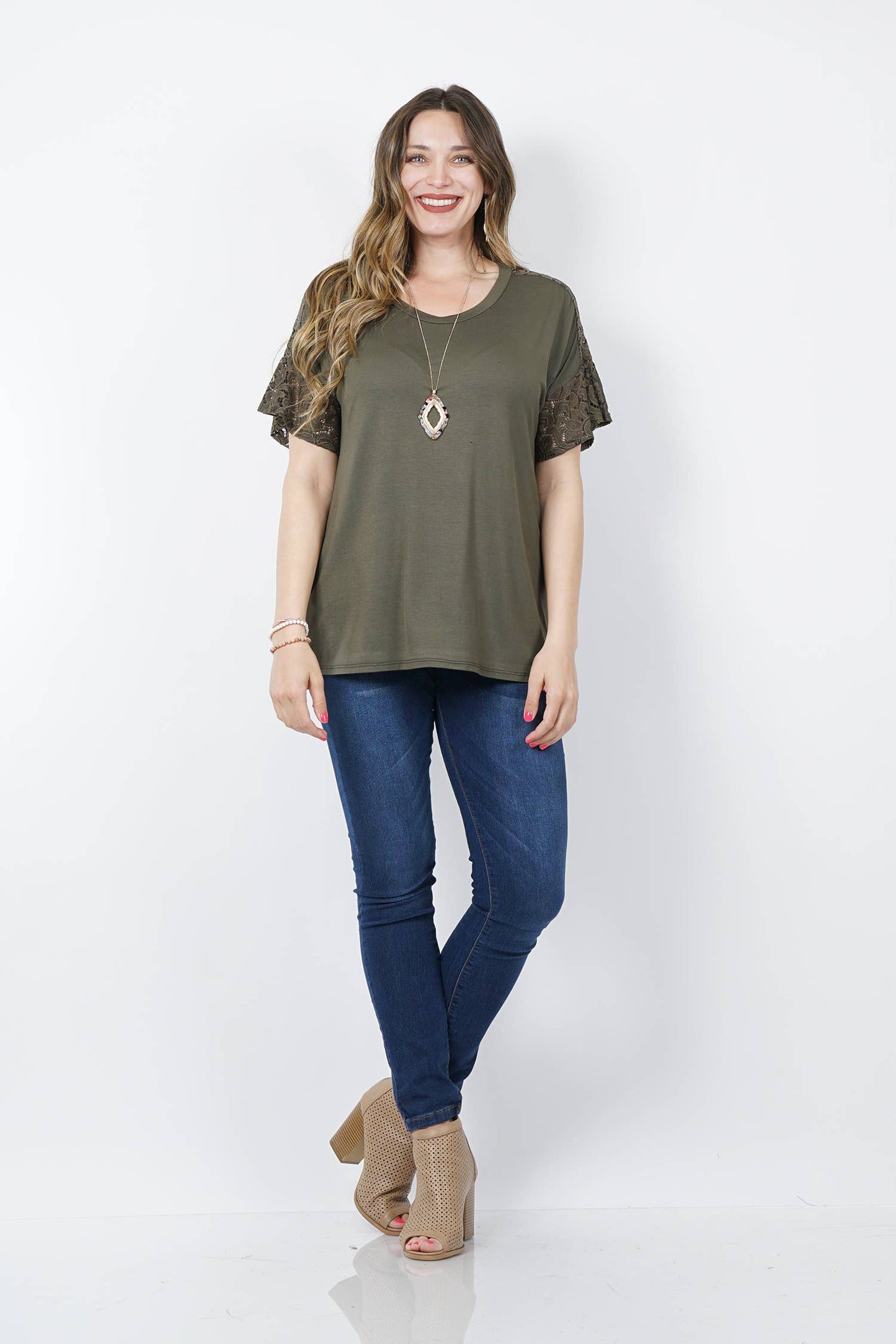 ._ SI-14339 PLUS SIZE Lace sleeve detail top