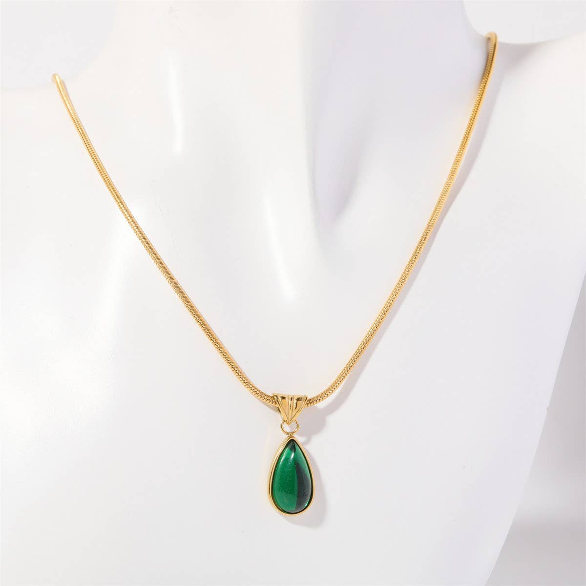 Fashionable water drop blue ocean necklace_CWMM5582