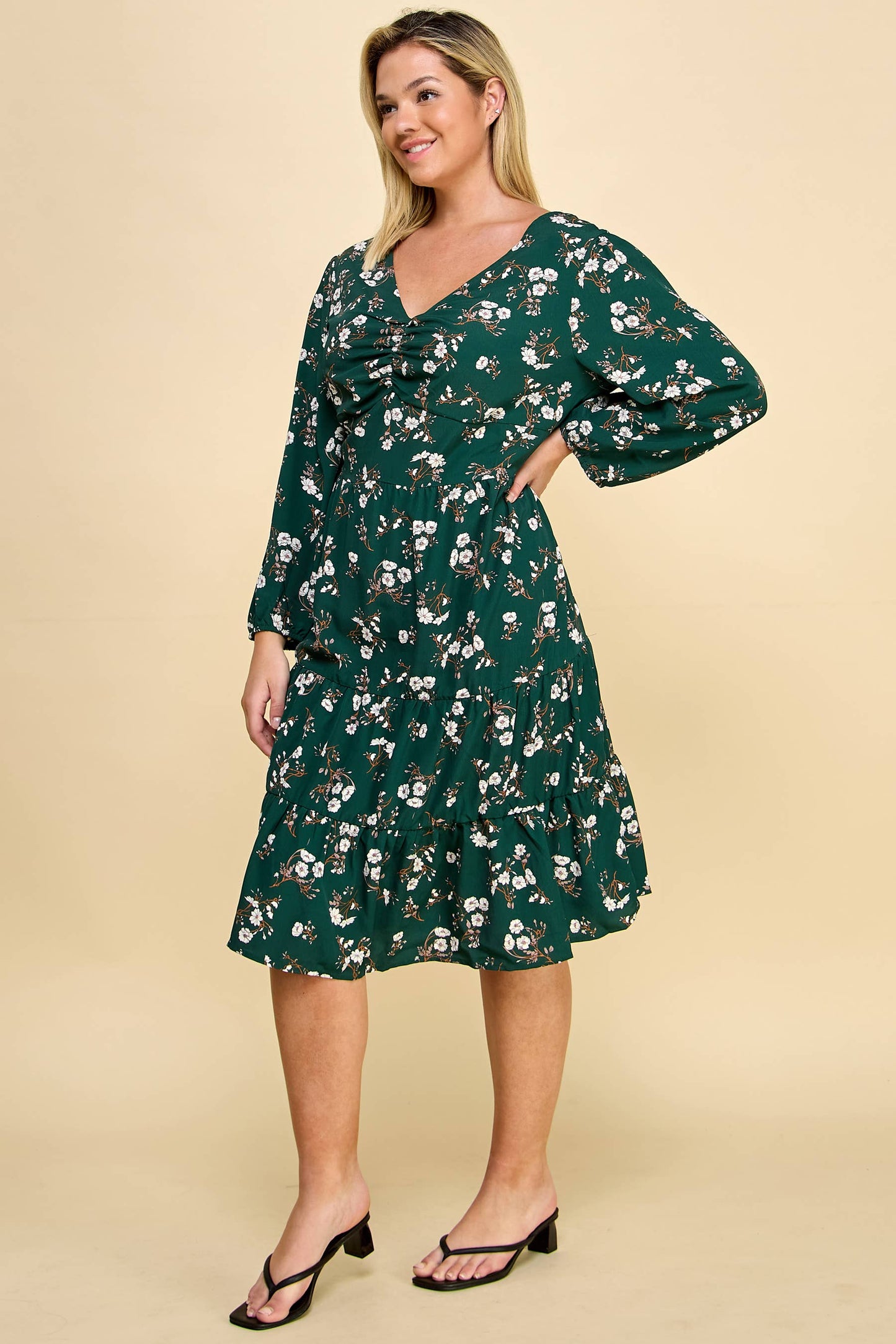 PLUS SIZE RUFFLED FLORAL FIT & FLARE MIDI DRESS A521354B59X