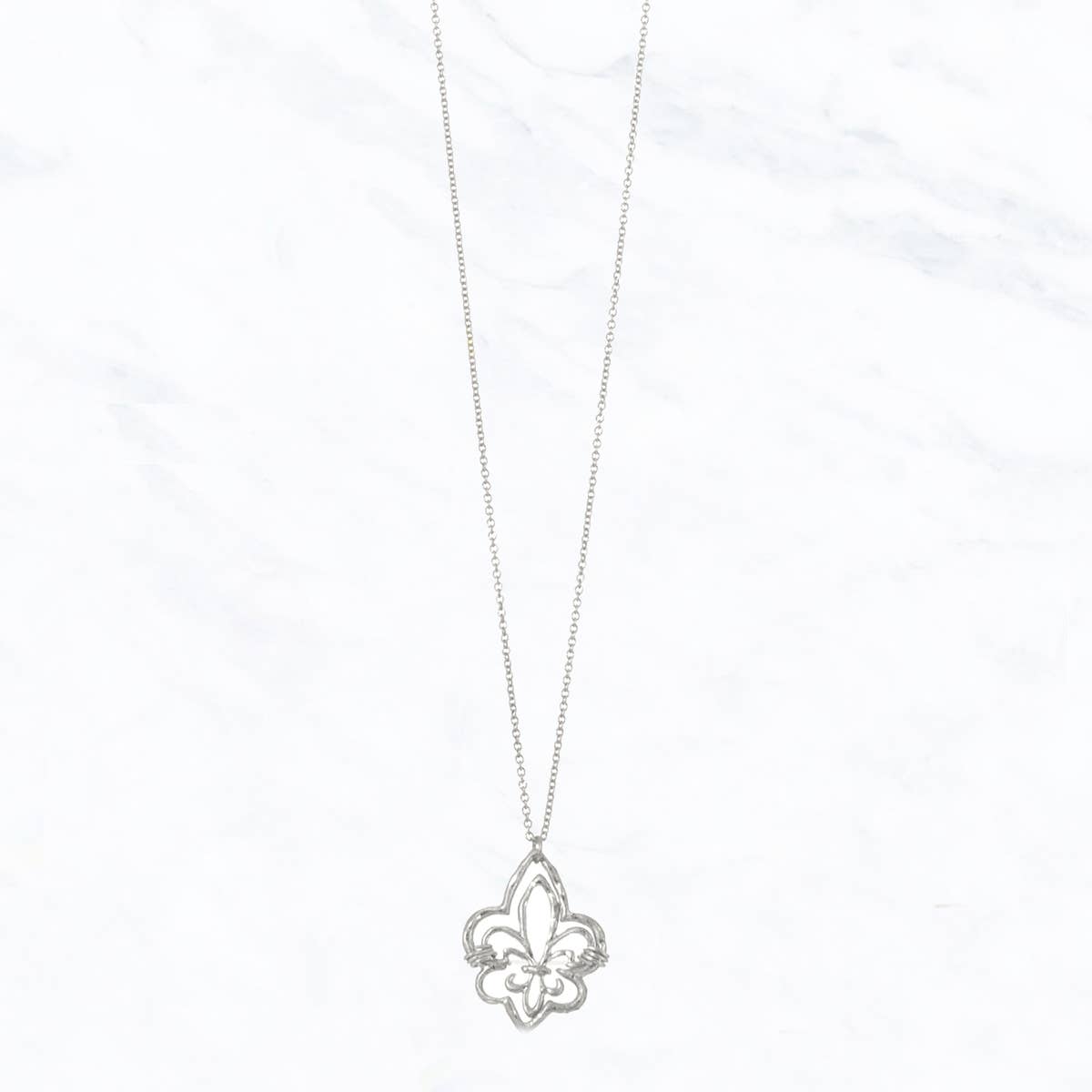 Simple Chain with Pendant