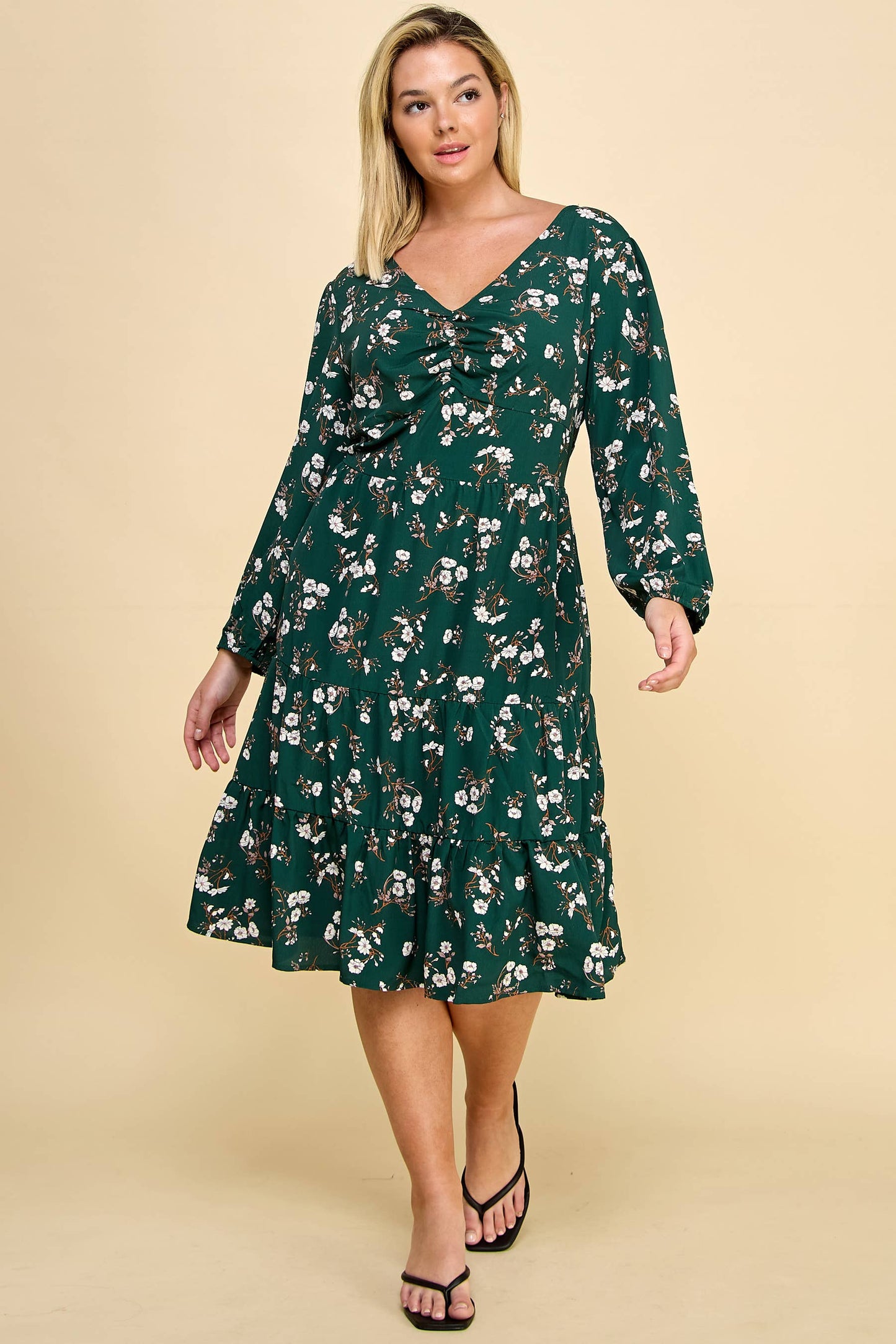 PLUS SIZE RUFFLED FLORAL FIT & FLARE MIDI DRESS A521354B59X
