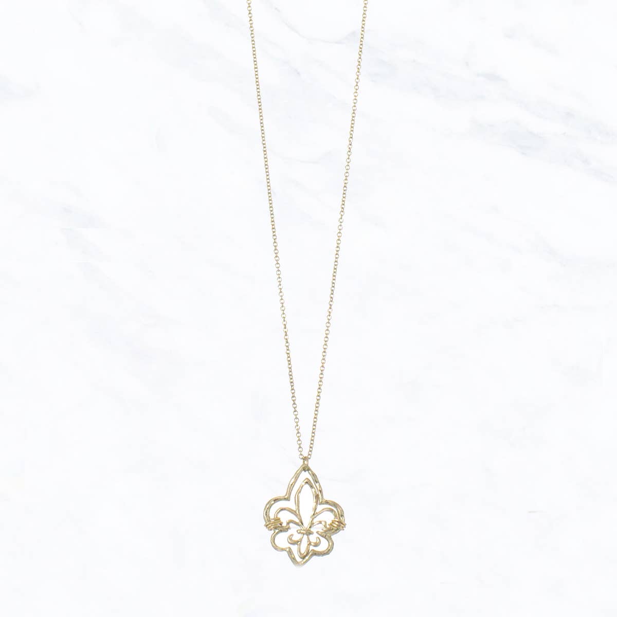 Simple Chain with Pendant