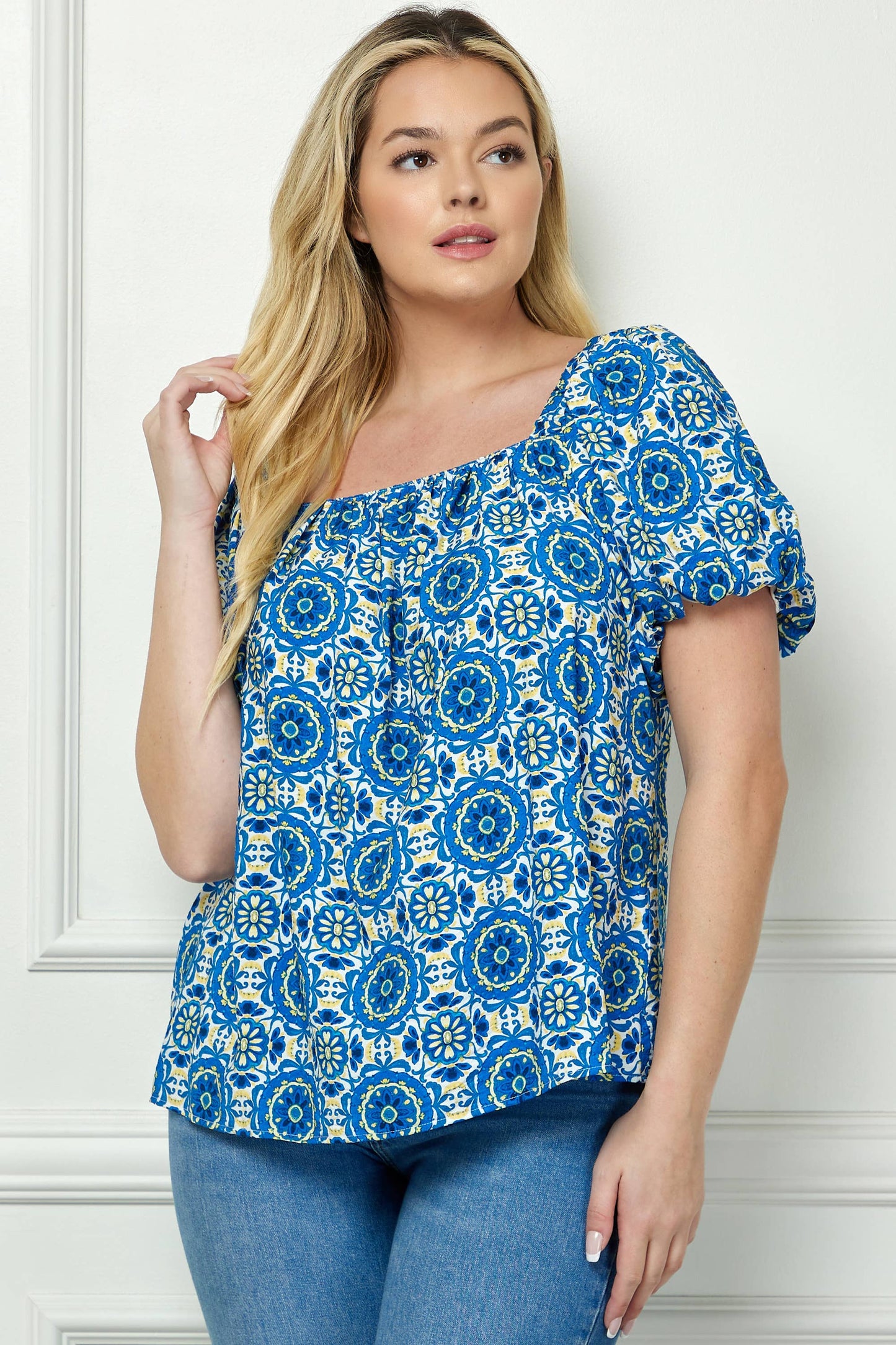 PLUS SIZE SHORT BUBBLE SLEEVE TRAPEZE BLOUSE  G230550A49X