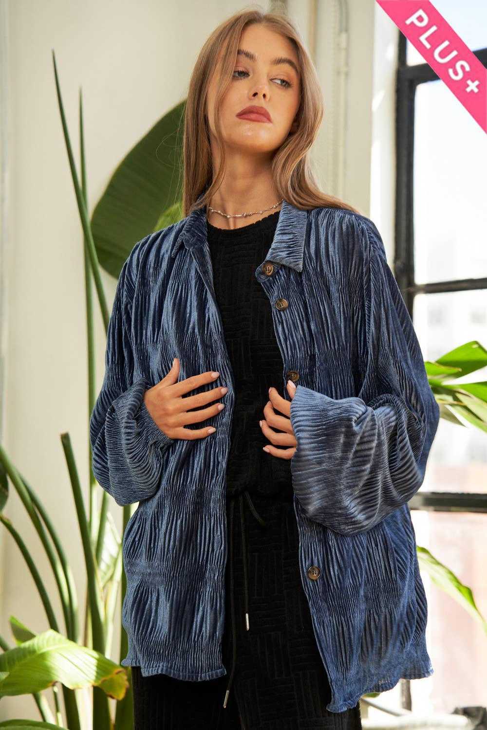Plus - Crinkle Velvet Balloon Sleeve Button-Front Shirt