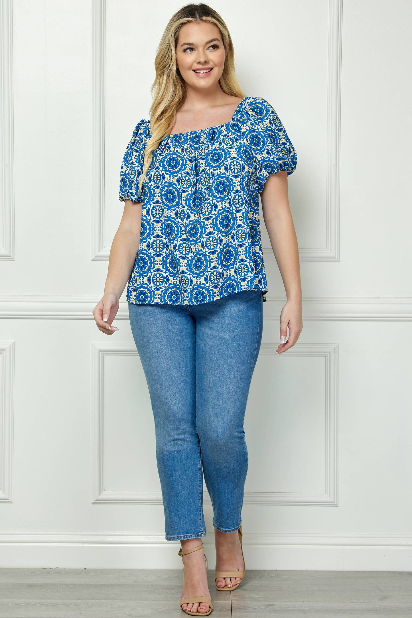 PLUS SIZE SHORT BUBBLE SLEEVE TRAPEZE BLOUSE  G230550A49X