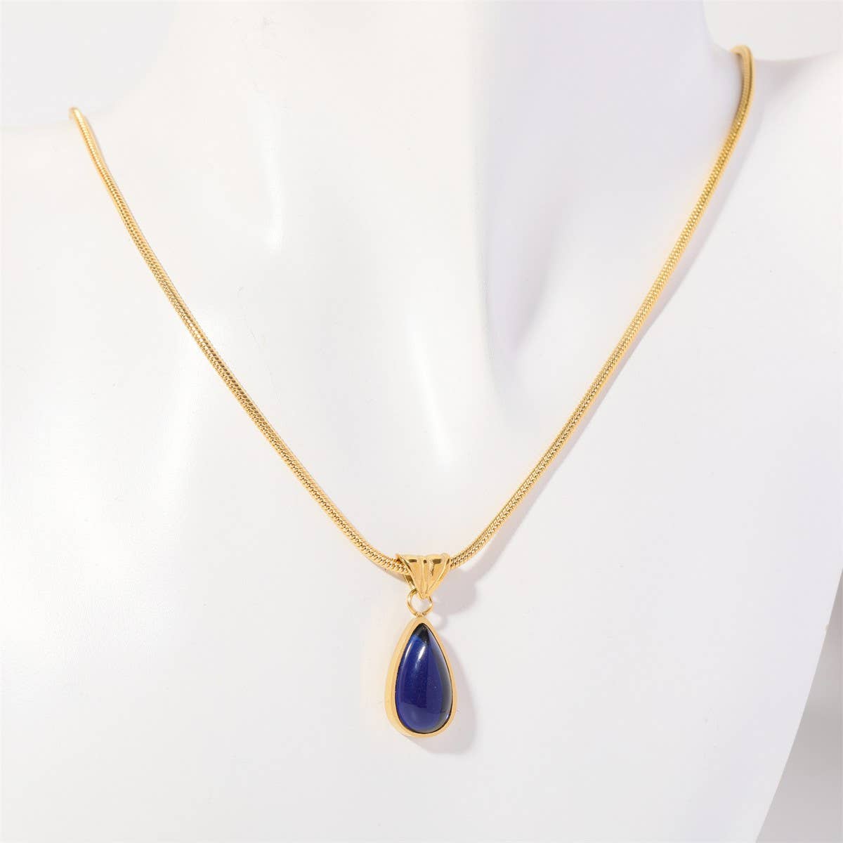 Fashionable water drop blue ocean necklace_CWMM5582