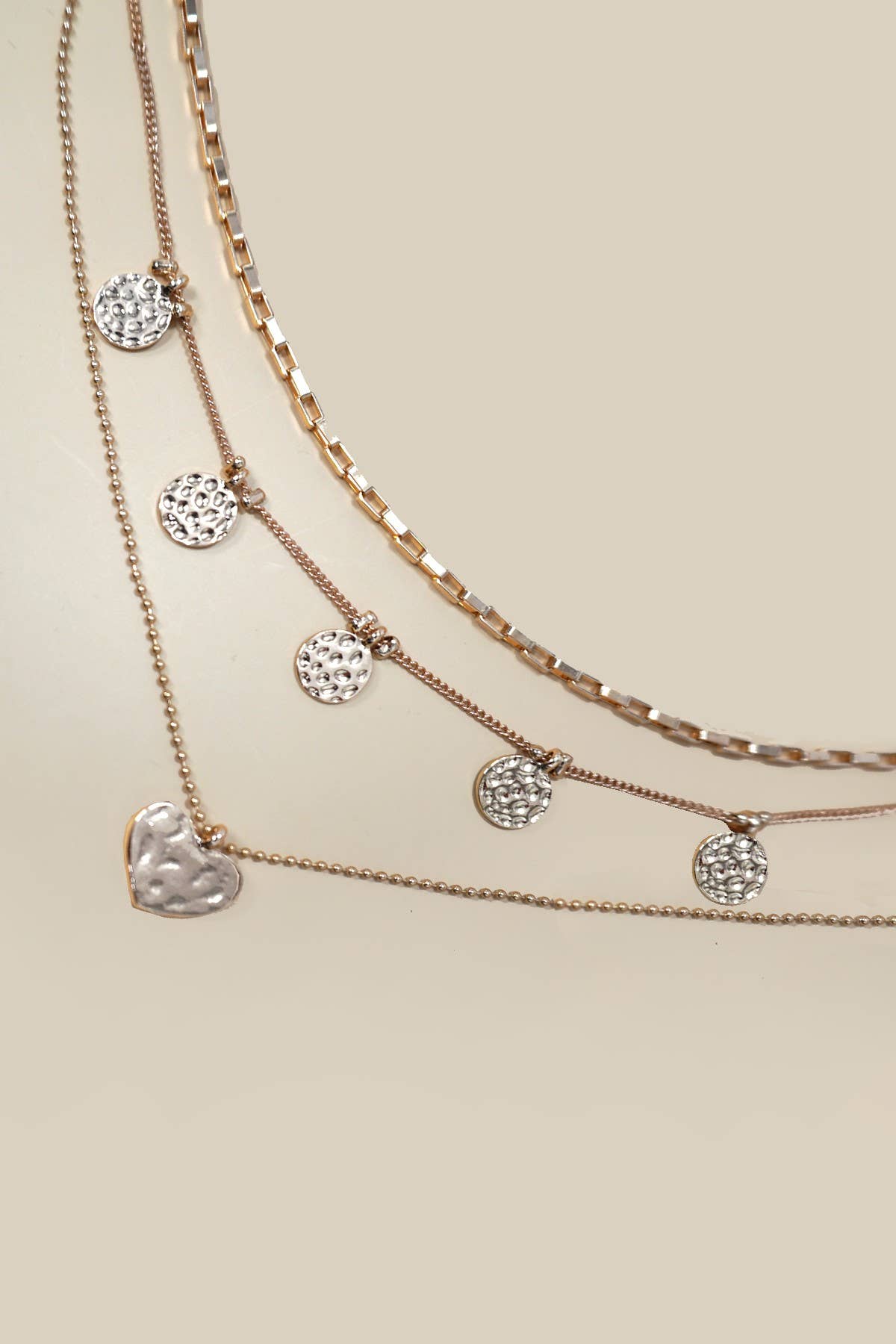 MULTI LAYER HAMMERED DISC HEART NECKLACE | 80N1224