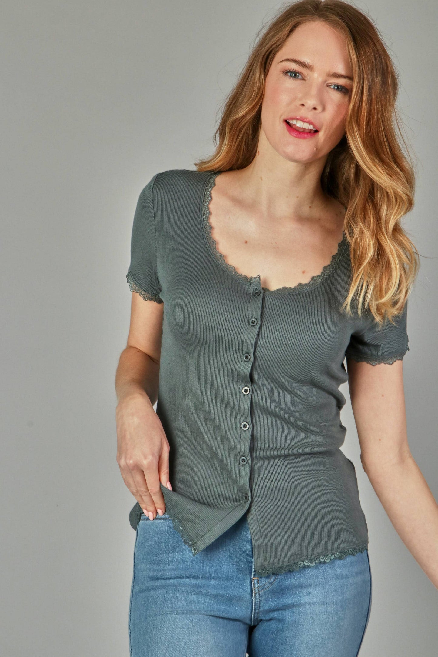 Solid rib button top with dtm edge lace- plus (P17893-PLUS)