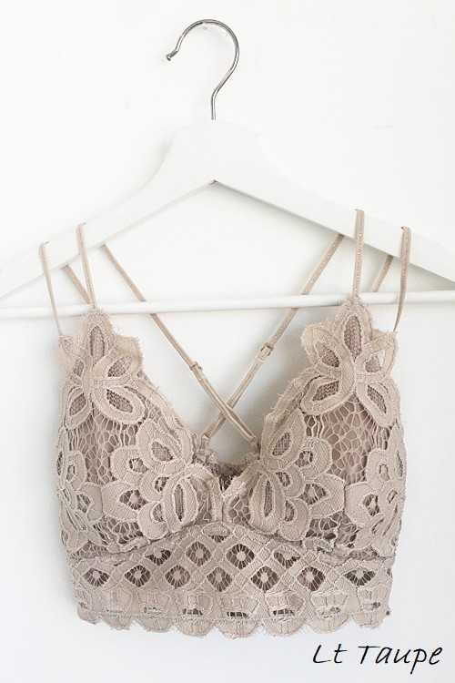 Plus Size Scalloped Lace Cami Bralette