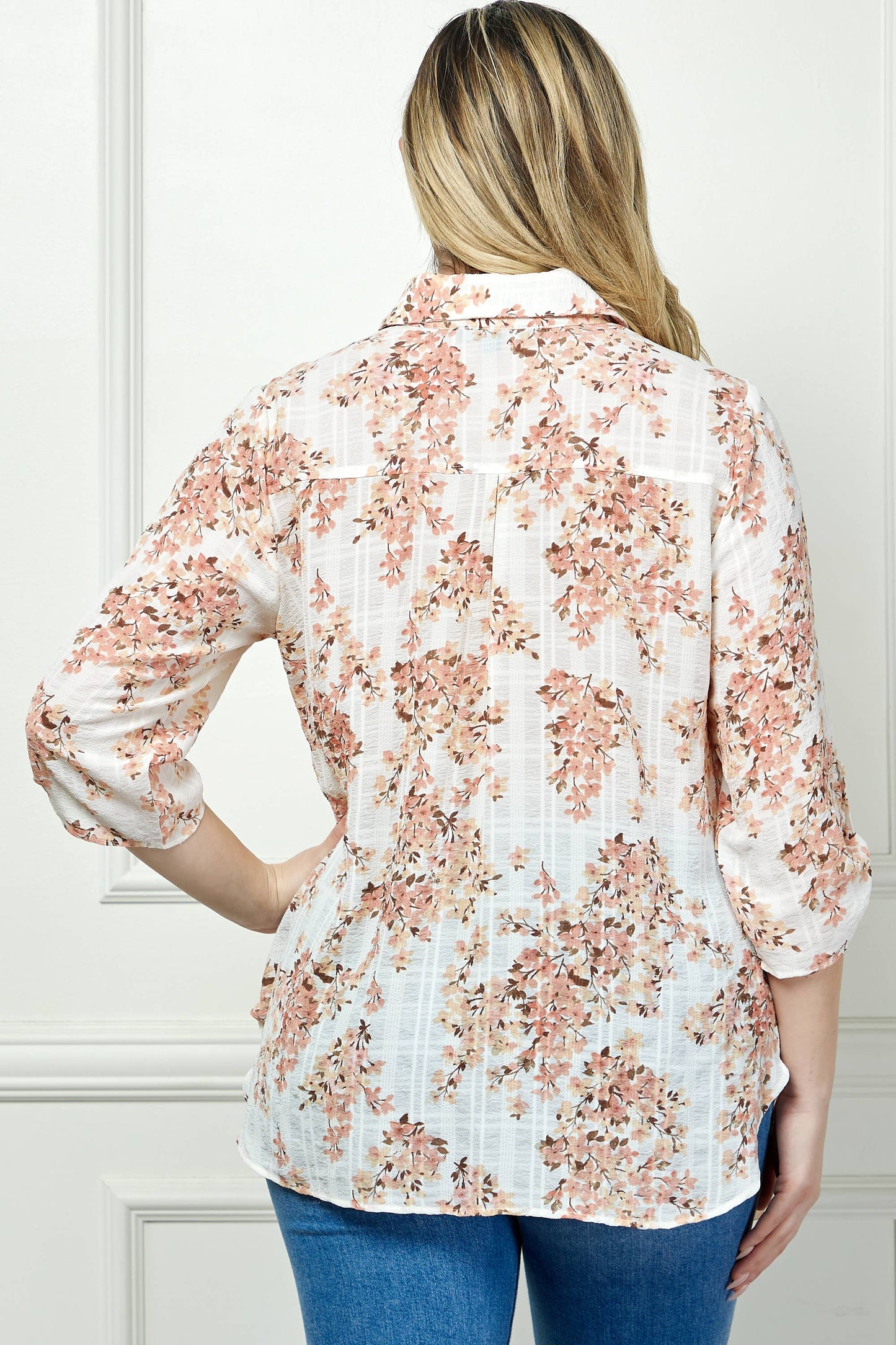 PLUS SIZE BUTTON DOWN BLOUSE