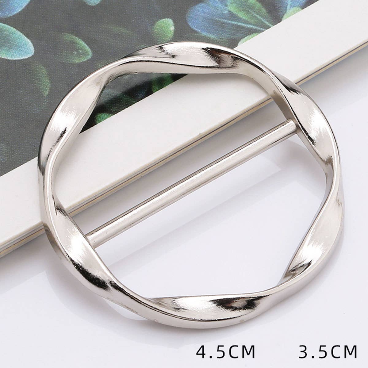 METAL RING SIMPLE SCARF RING WITH NO UPKEEP_CWMM2162