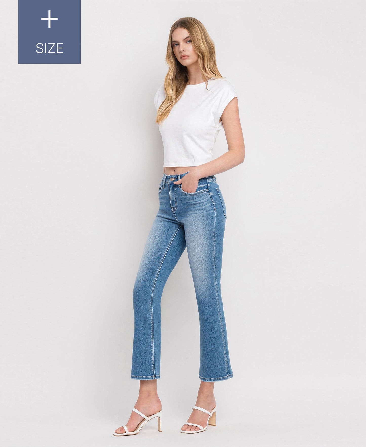 PLUS SIZE TUMMY CONTROL MID RISE CROP FLARE JEANS LV1357-P