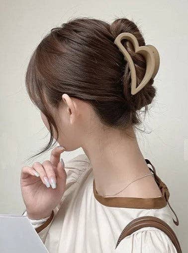 HEART HAIR CLAW CLIPS | 40H523