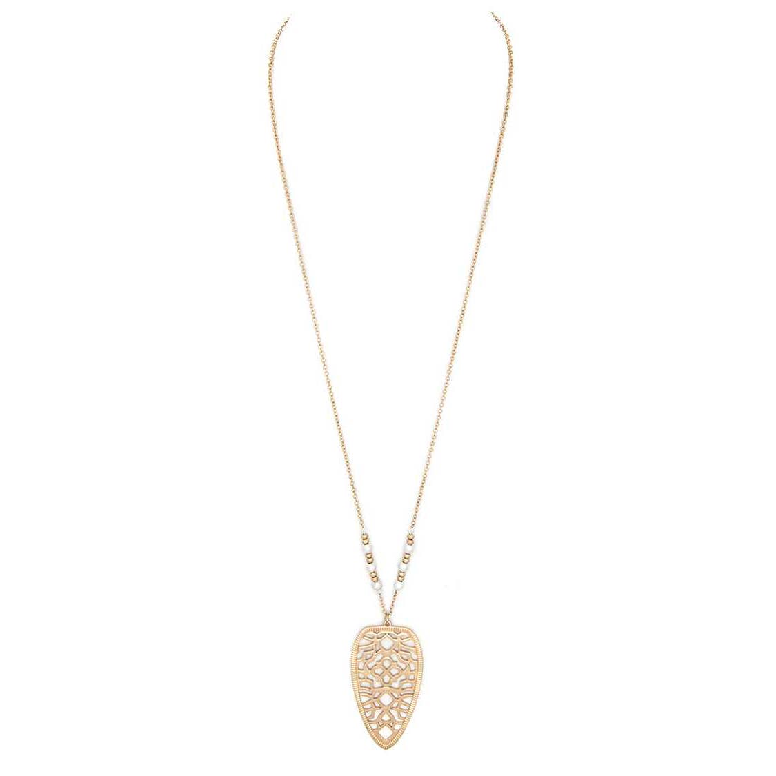 Cutout Pattern Arrow Head Pendant Necklace