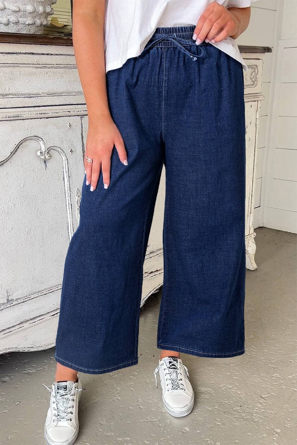 Plus Size Wide Leg Cropped Jeans