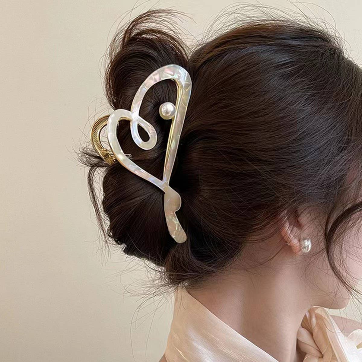 SWEET AND VERSATILE HEART HOLLOW HAIRPIN_CWAHA2641