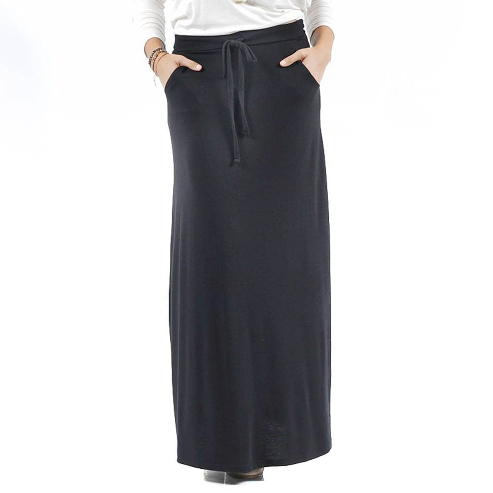 ",..Plus size Maxi Skirt w\ pockets