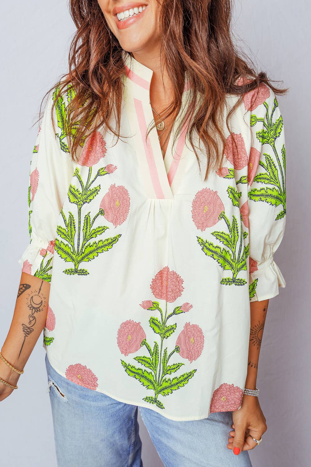 Plus Size Wild Flower Print V Neck 3/4 Sleeve Blouse (S-4X)