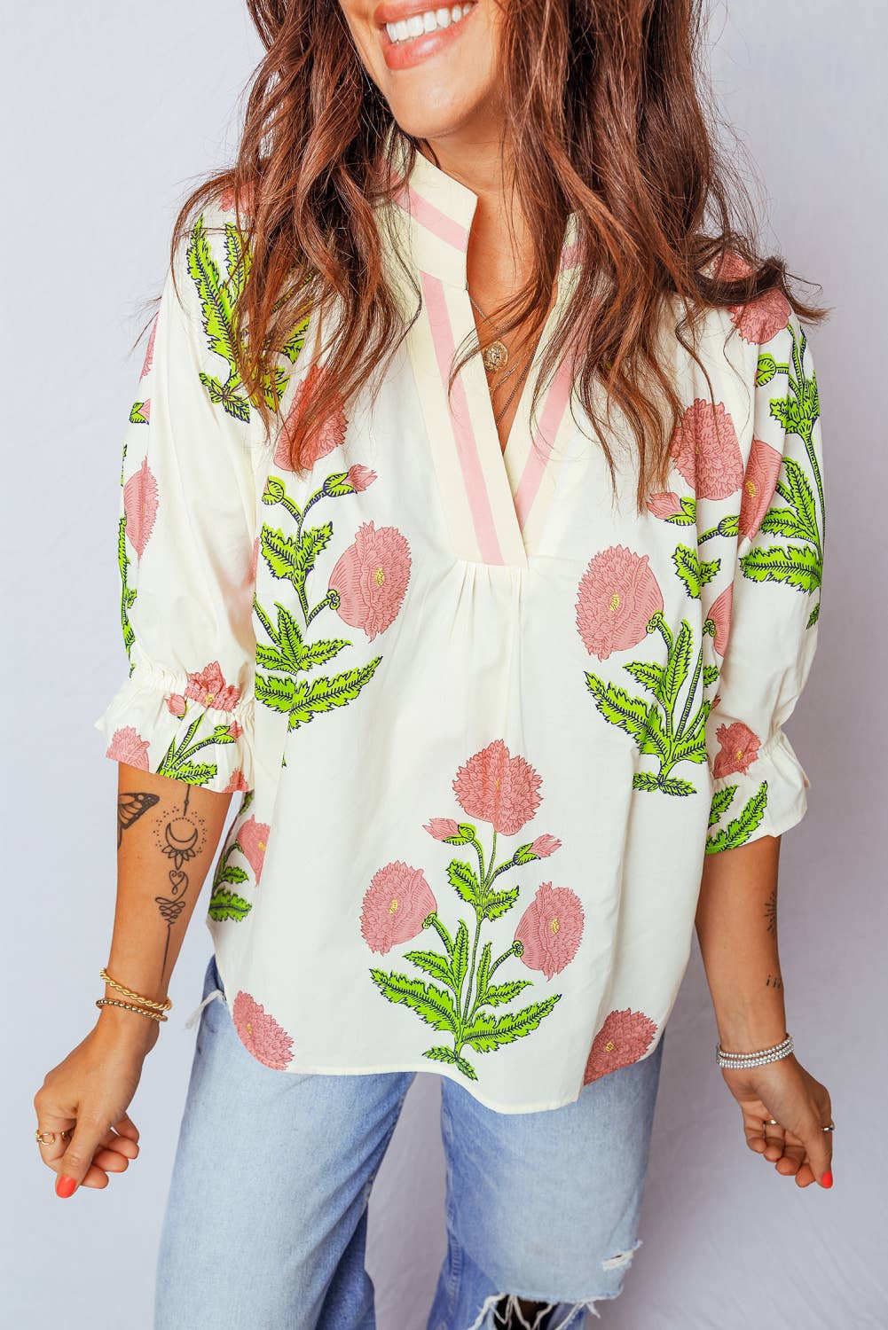 Plus Size Wild Flower Print V Neck 3/4 Sleeve Blouse (S-4X)